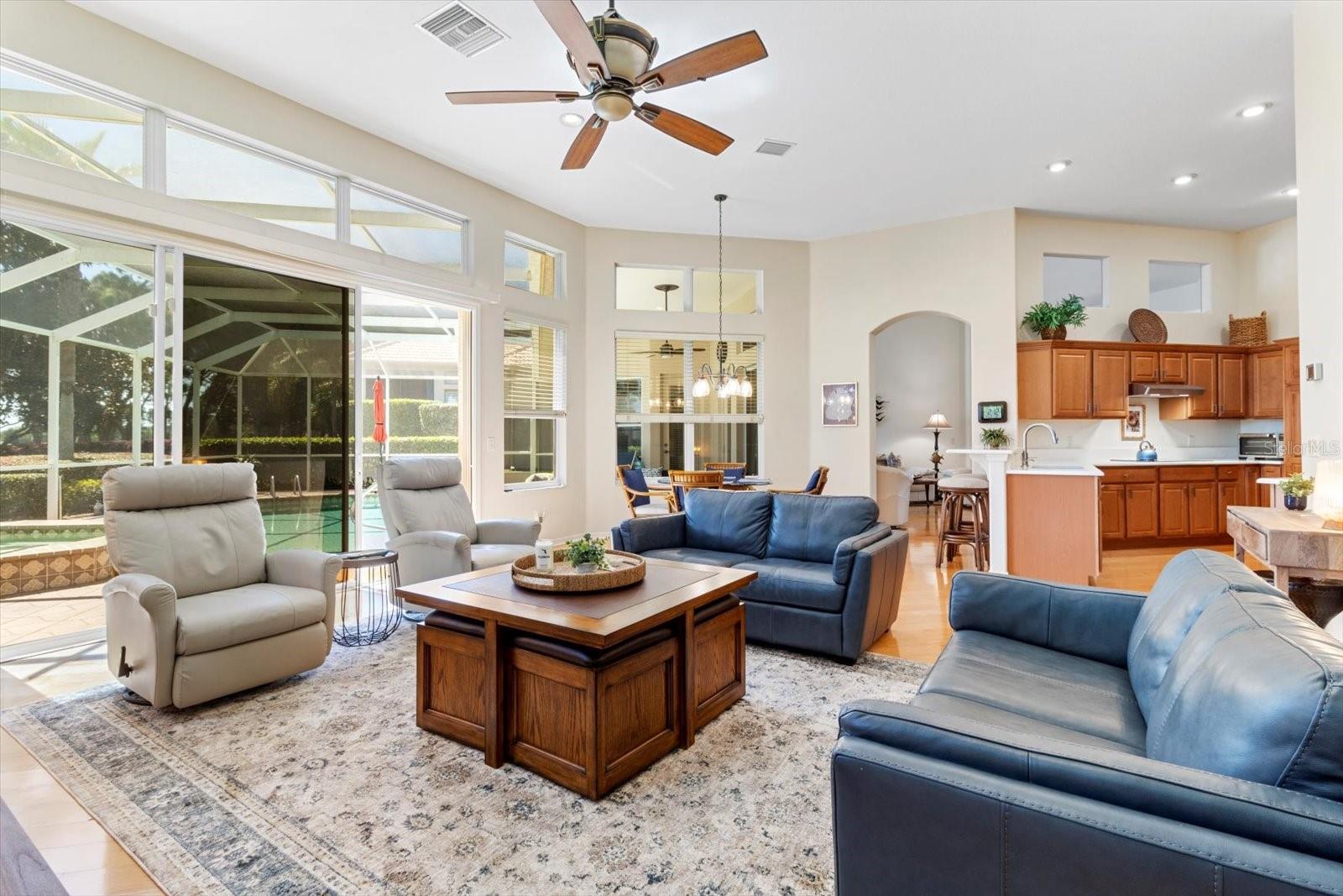 1342 W DOUBLE EAGLE COURT