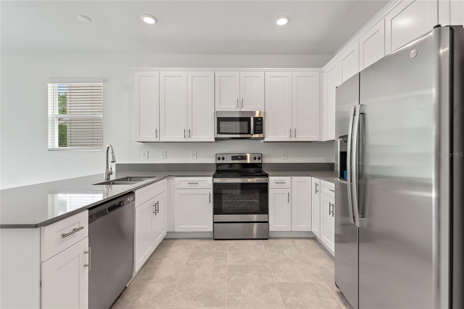 LAKE WILSON RESERVE PB 31 PGS 97-103 LOT 116 - Residential Lease