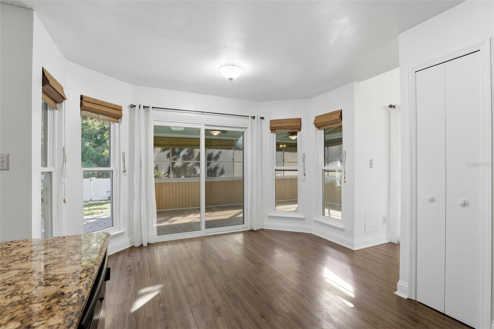 REMINGTON OAKS AT THE CROSSINGS - Residential