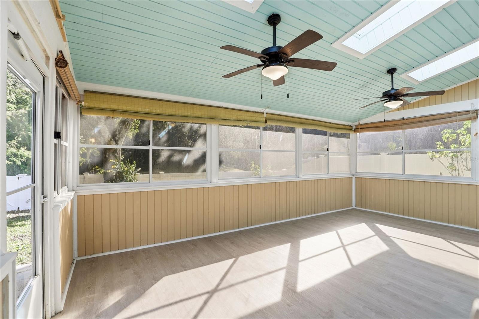 REMINGTON OAKS AT THE CROSSINGS - Residential