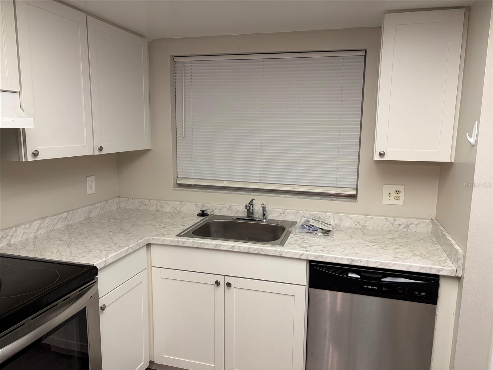 LAUREL HILLS CONDOS - Residential