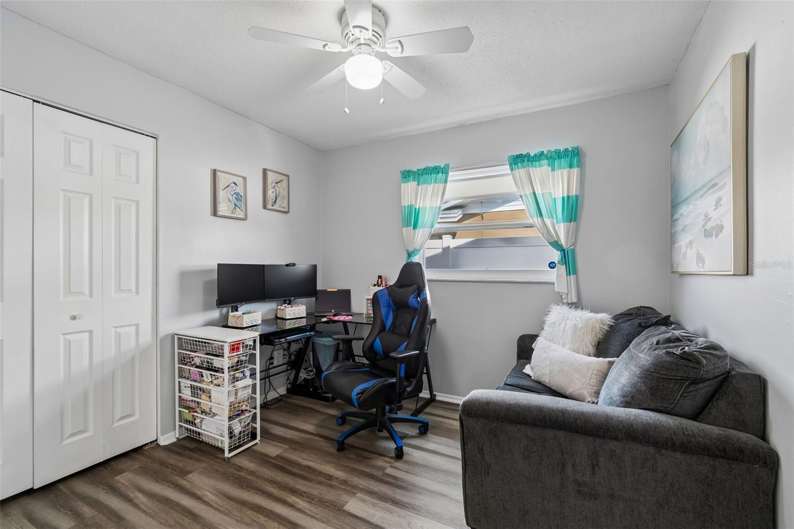 BONNIE BAY UNIT ONE - Residential