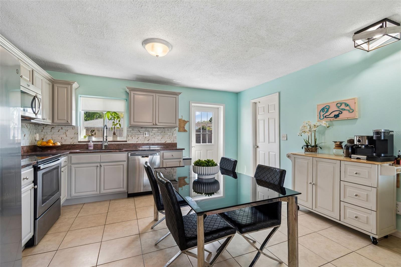 BONNIE BAY UNIT ONE - Residential