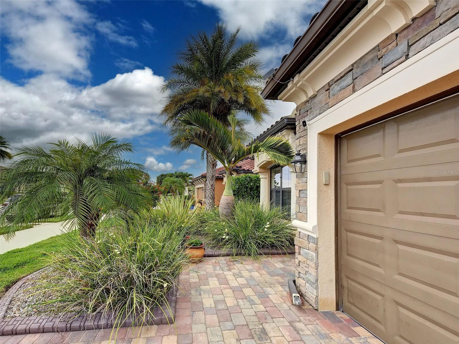 20745 GRANLAGO DRIVE