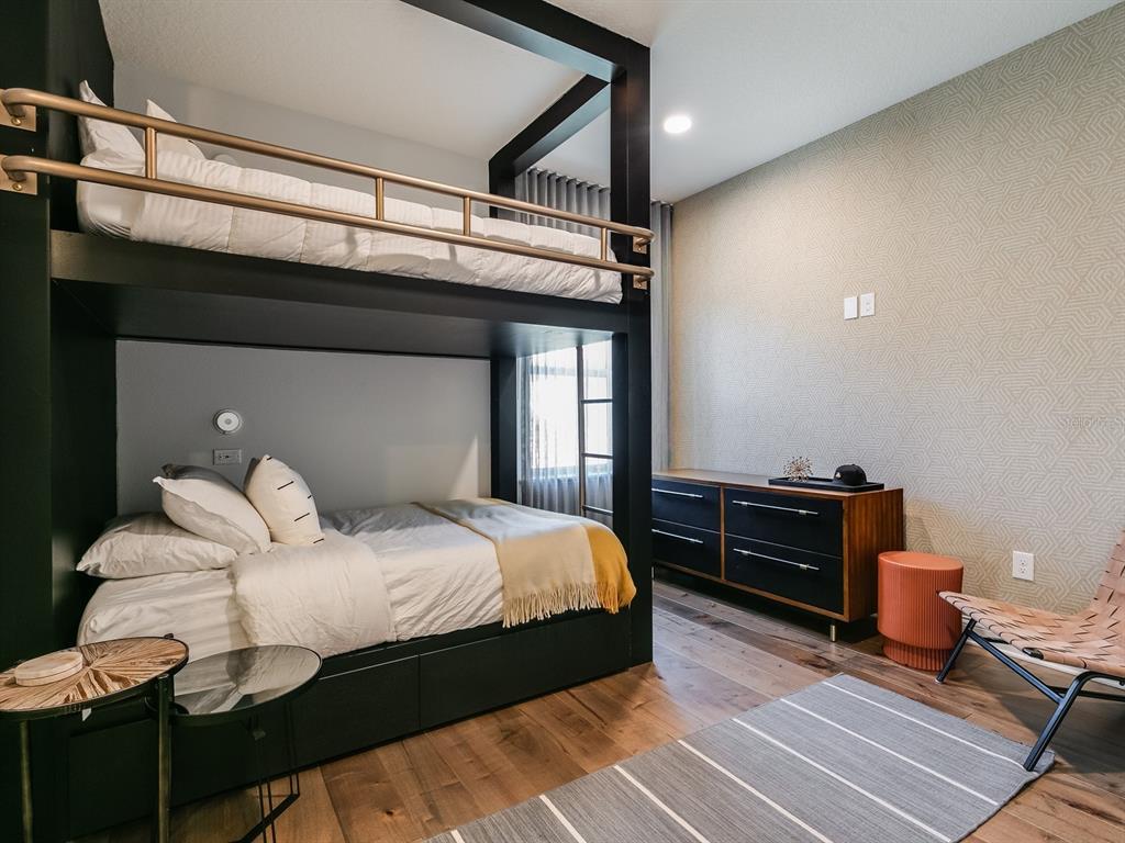 ROYAL CYPRESS PRESERVE - Residential