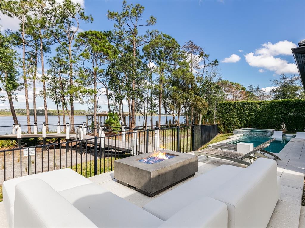 ROYAL CYPRESS PRESERVE - Residential