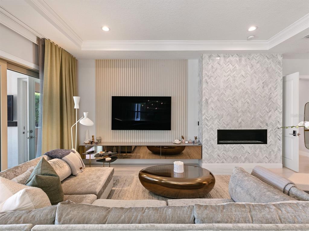 ROYAL CYPRESS PRESERVE - Residential