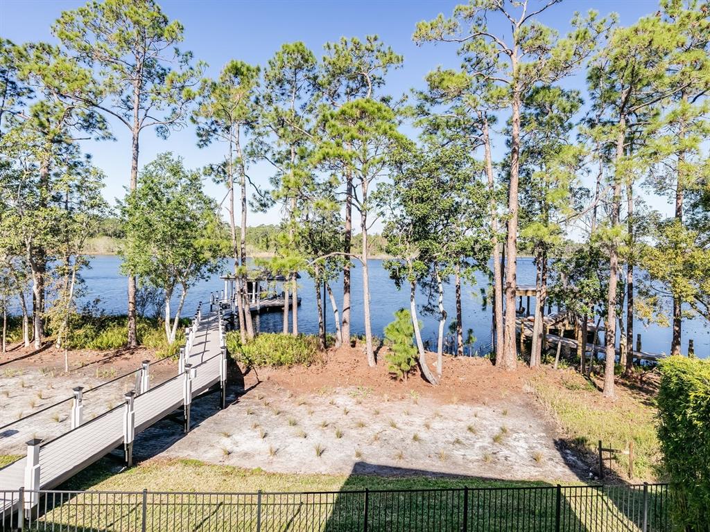 ROYAL CYPRESS PRESERVE - Residential