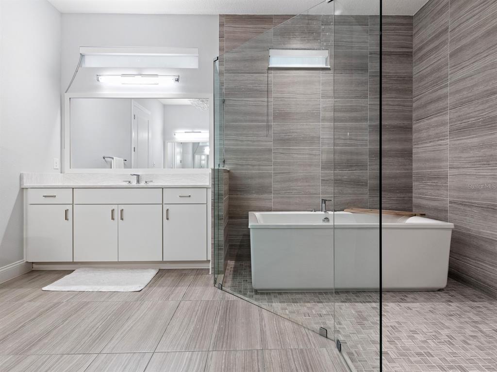 ROYAL CYPRESS PRESERVE - Residential