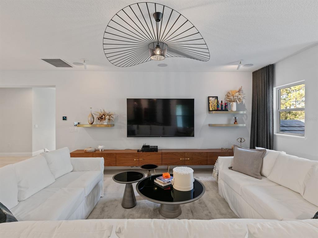 ROYAL CYPRESS PRESERVE - Residential