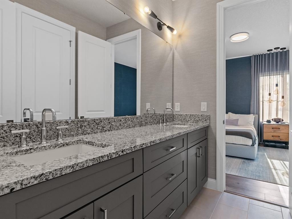 ROYAL CYPRESS PRESERVE - Residential