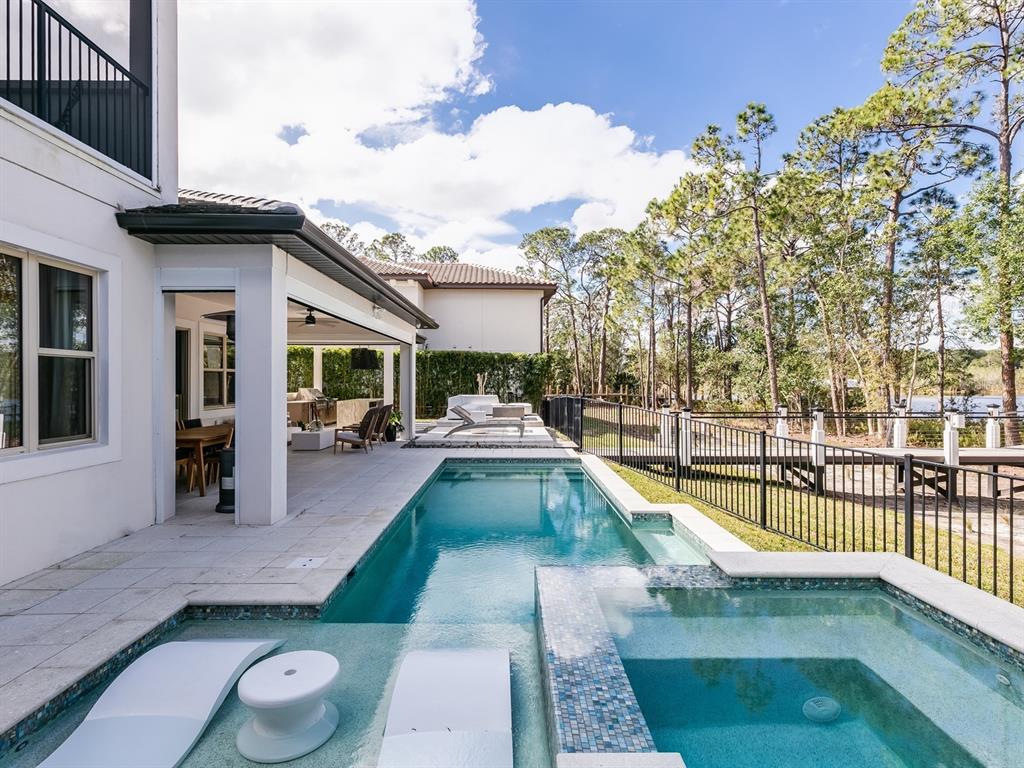 ROYAL CYPRESS PRESERVE - Residential