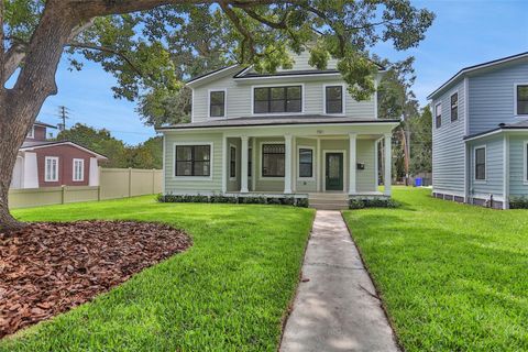 Photo of 731 S Missouri Avenue, Lakeland, FL 33815 (MLS # O6343206)