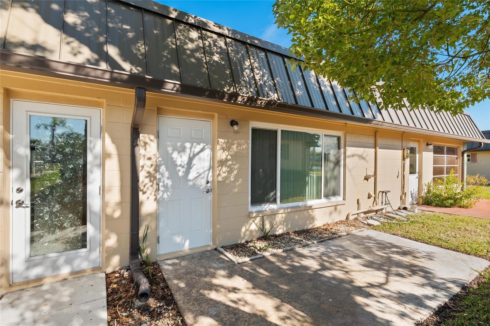 GARDENS BEACON SQUARE - Residential