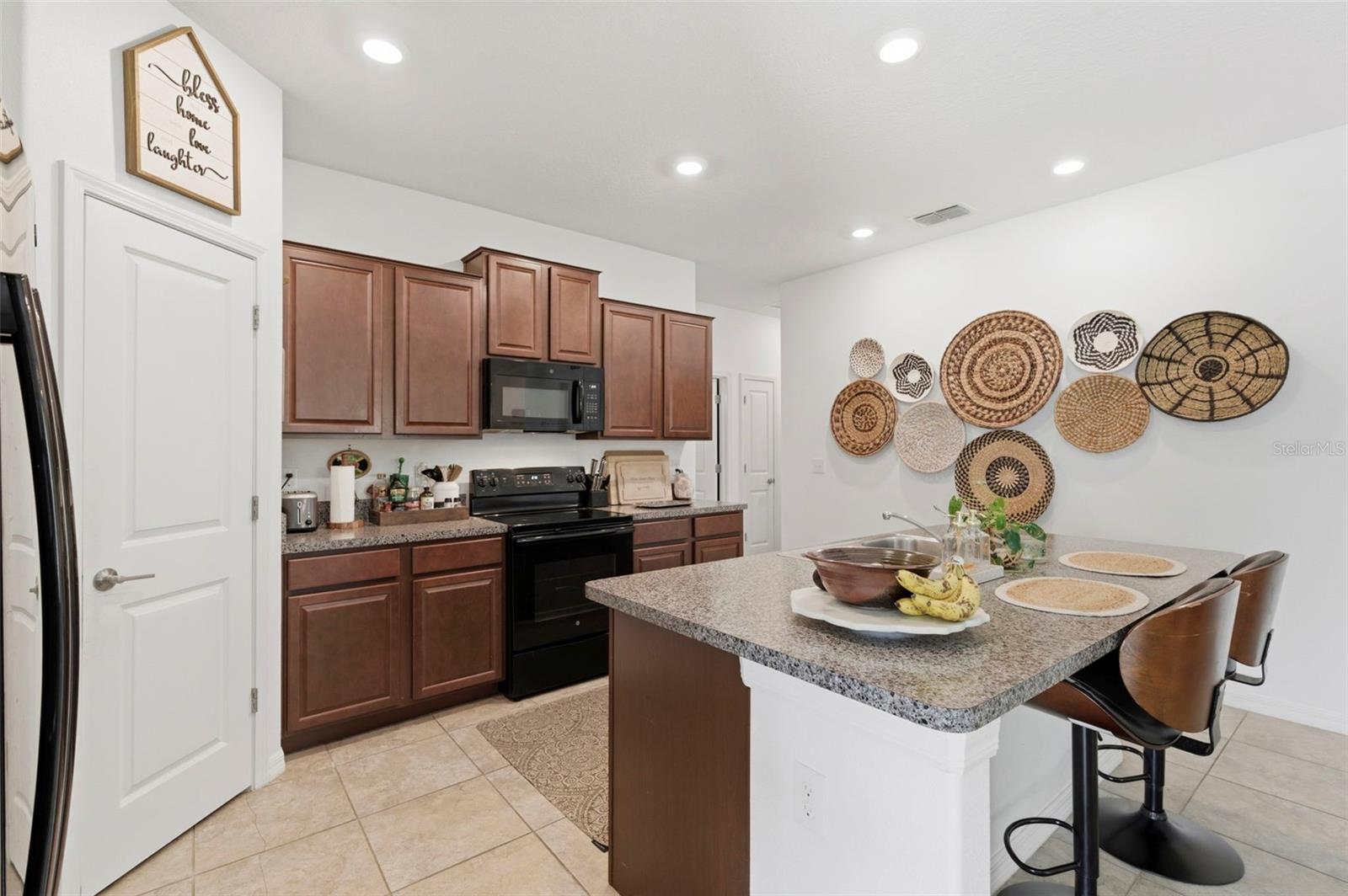 TWIN CREEKS PH 1 & 2 - Residential