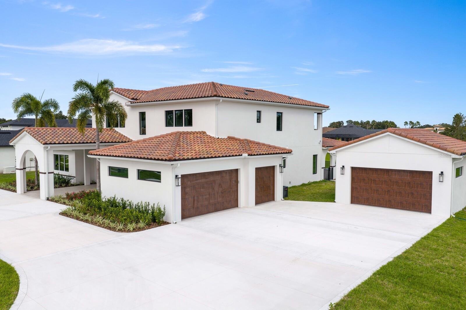 HAWK CREEK RESERVE - Residential