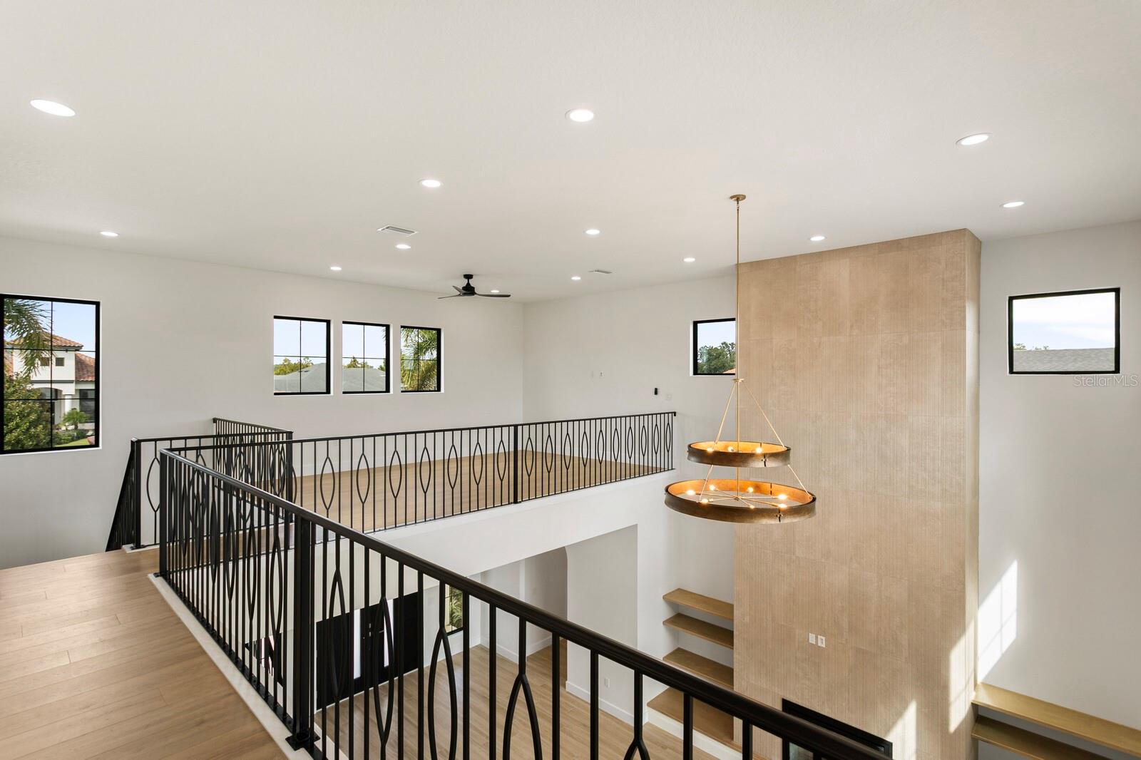 HAWK CREEK RESERVE - Residential