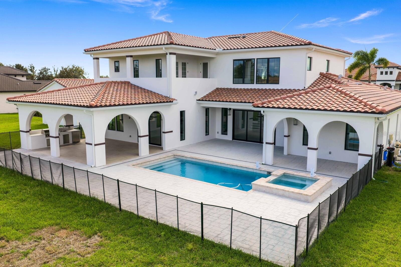 HAWK CREEK RESERVE - Residential