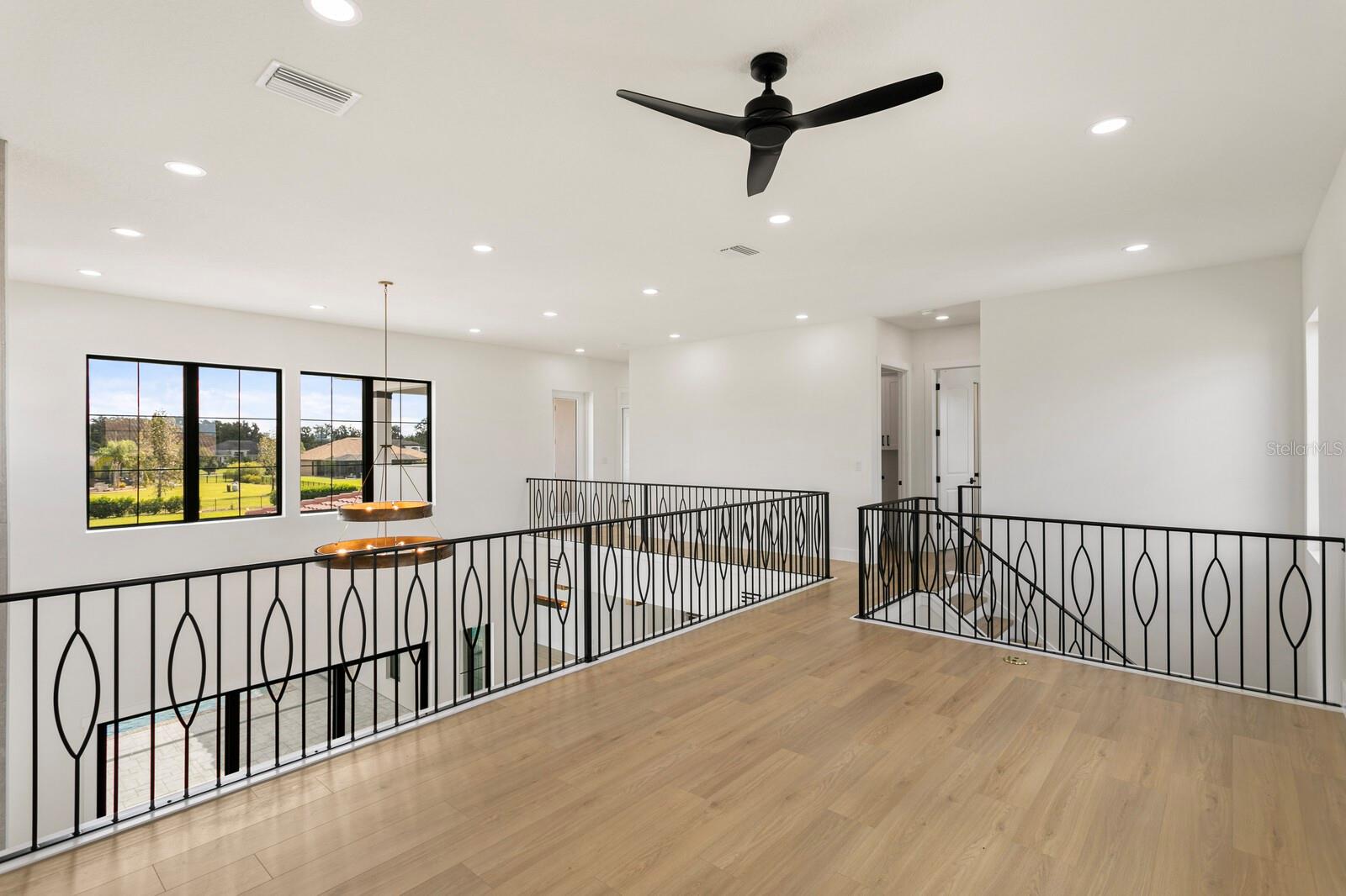 HAWK CREEK RESERVE - Residential