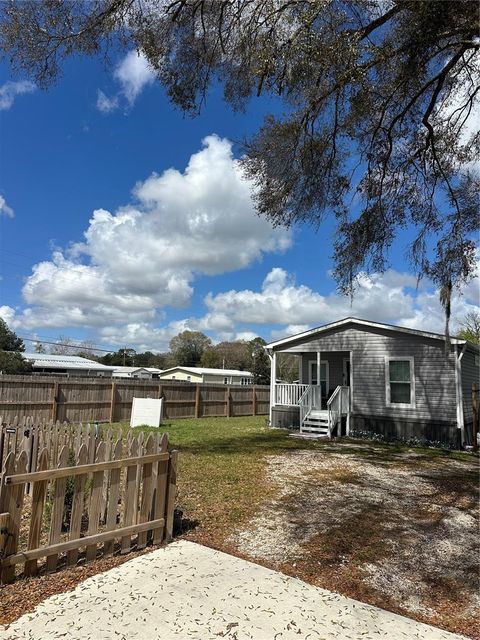 Tiny photo for 6867 NE 5th Street, Ocala, FL 34470 (MLS # OM720102)