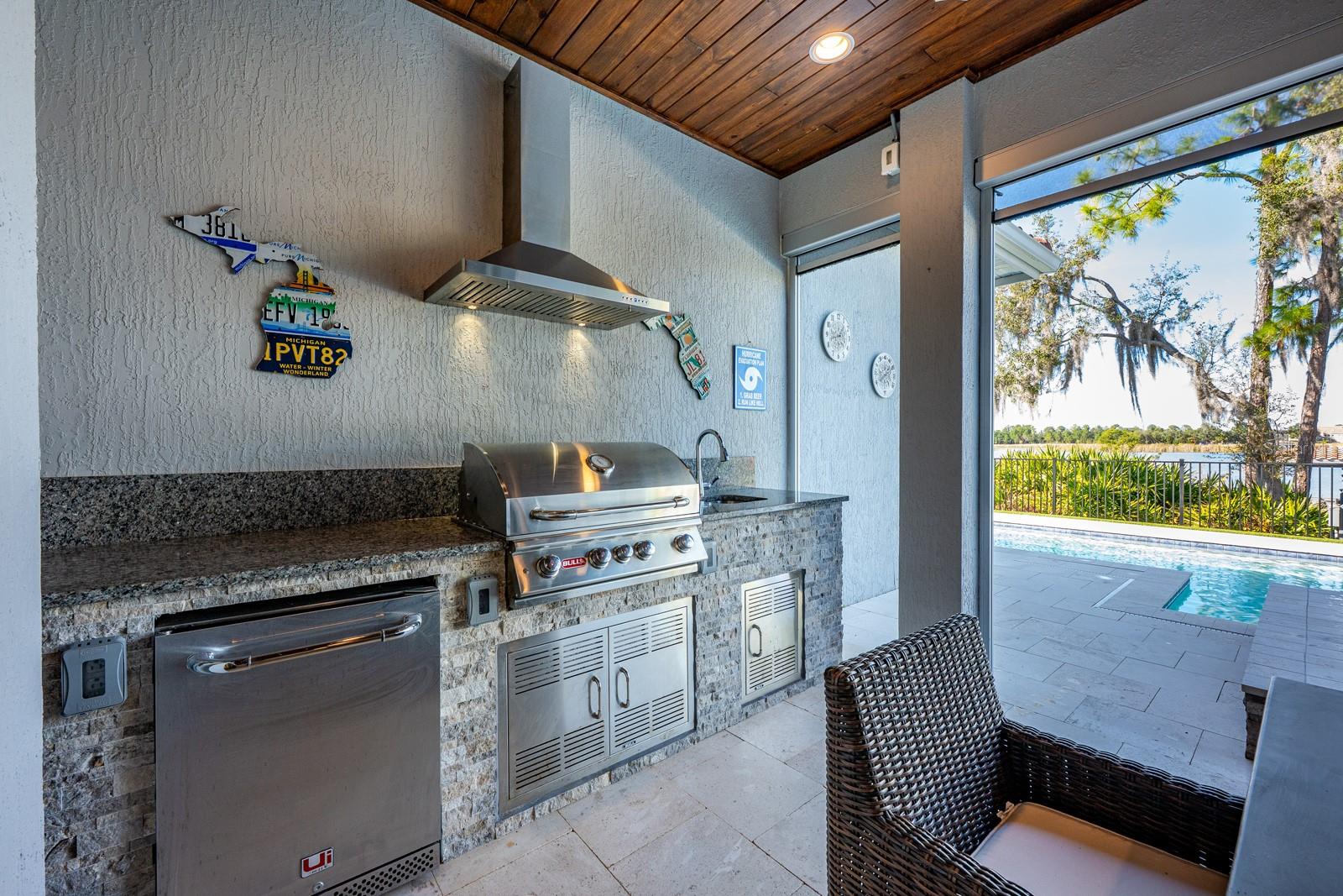 AVALON COVE - Residential