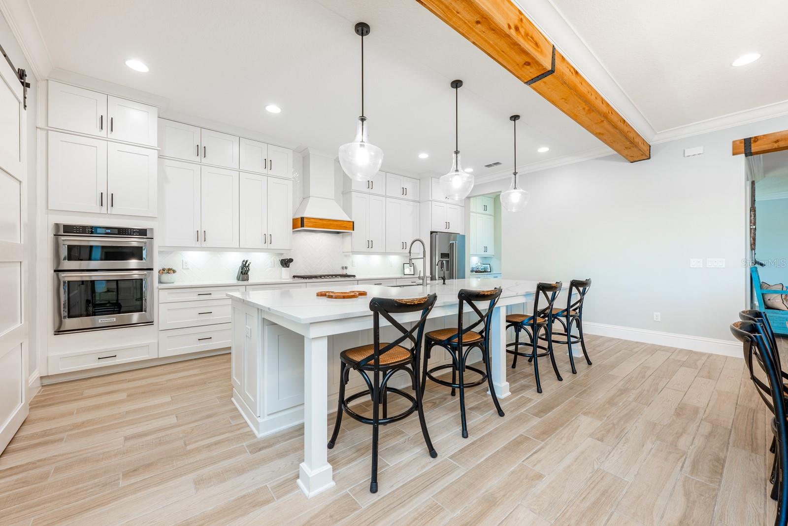 AVALON COVE - Residential