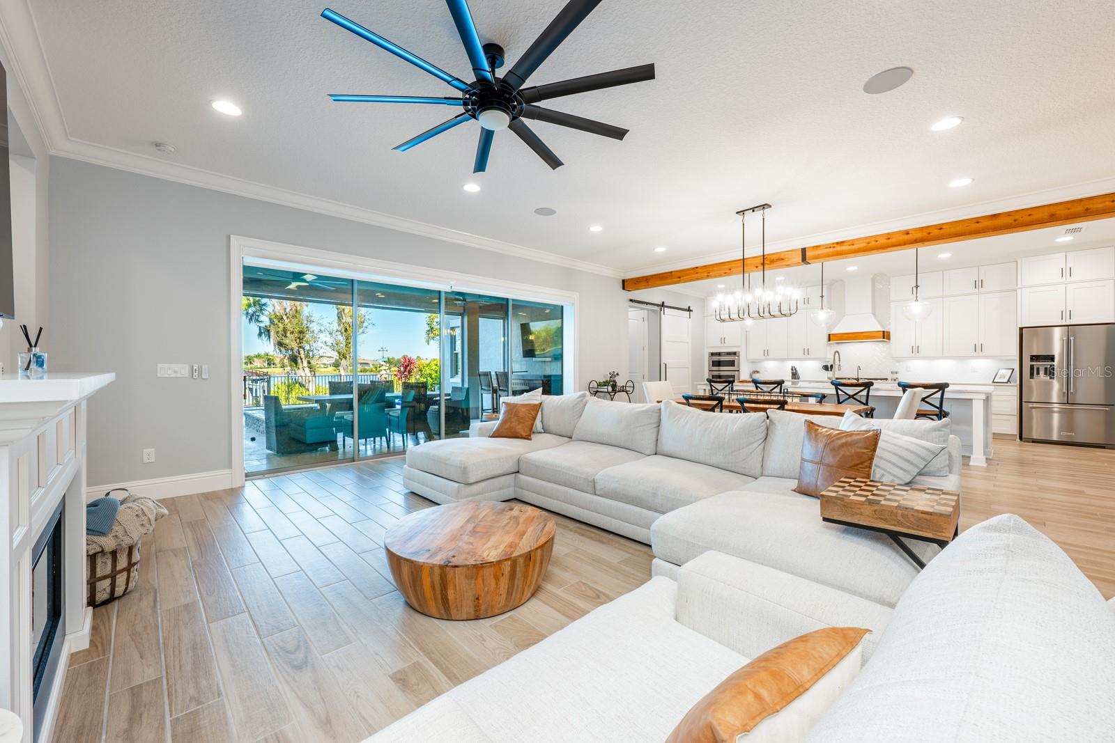 AVALON COVE - Residential