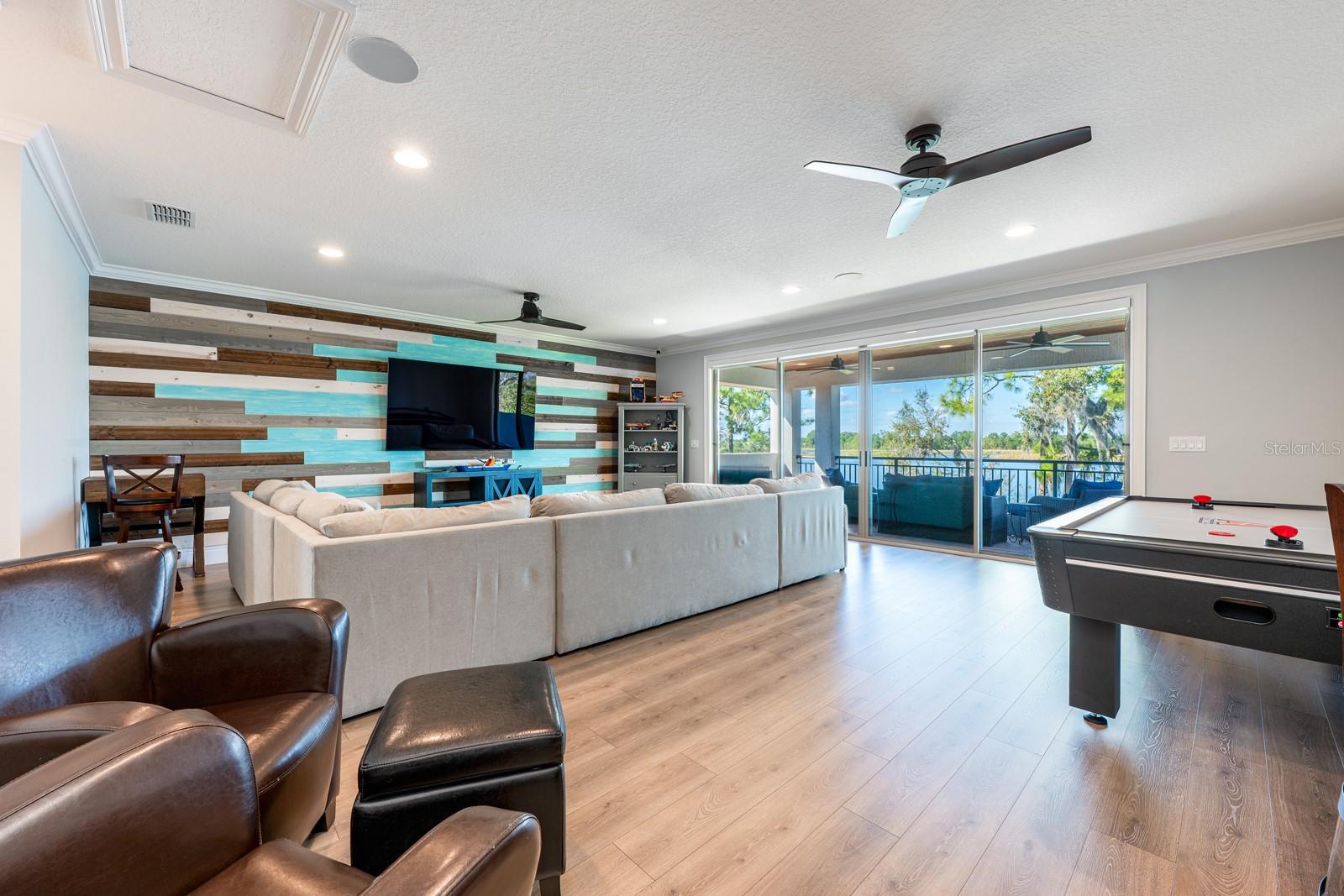 AVALON COVE - Residential