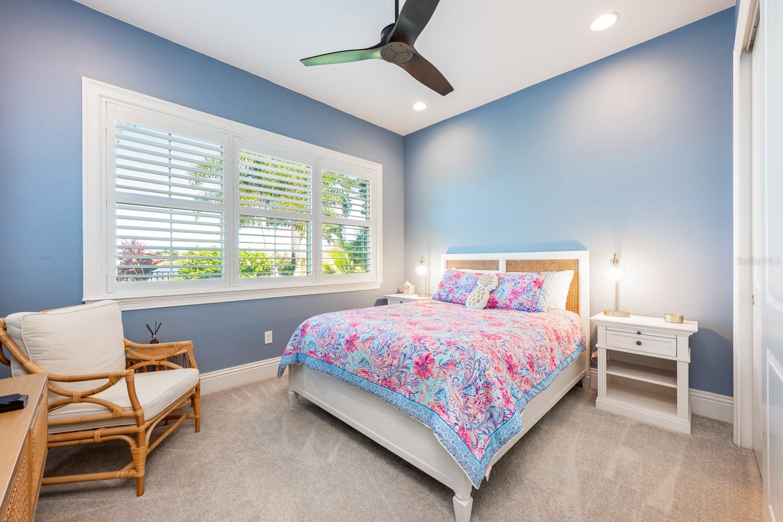 AVALON COVE - Residential