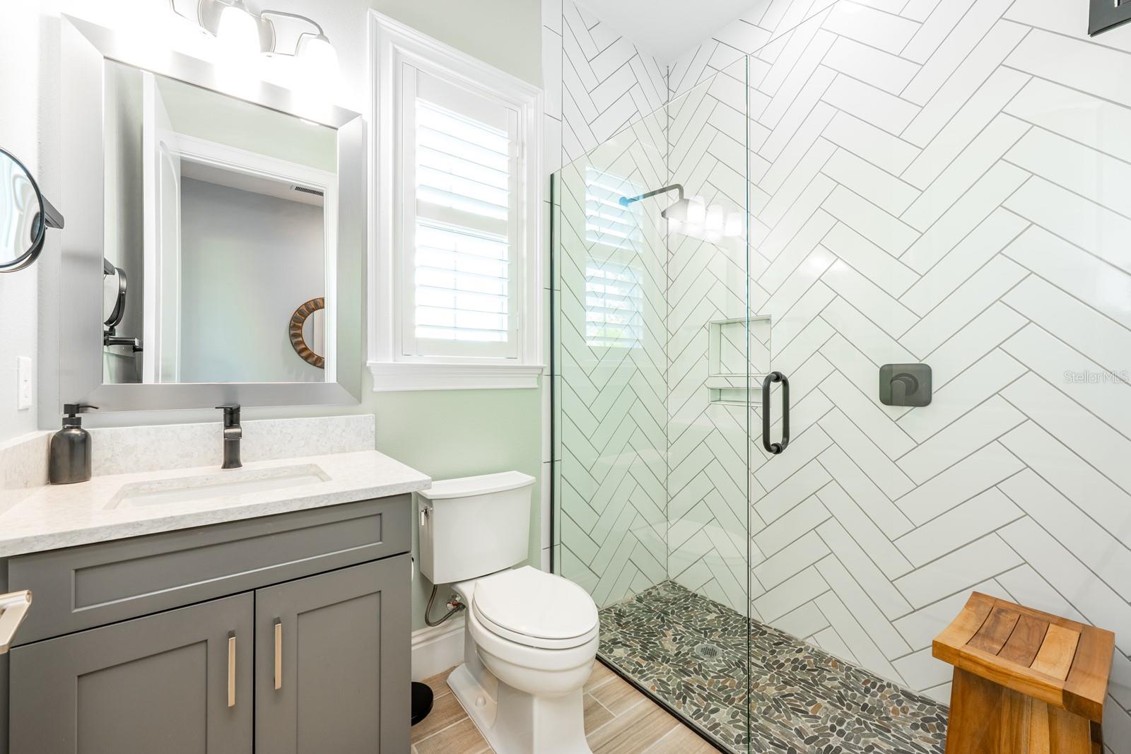 AVALON COVE - Residential