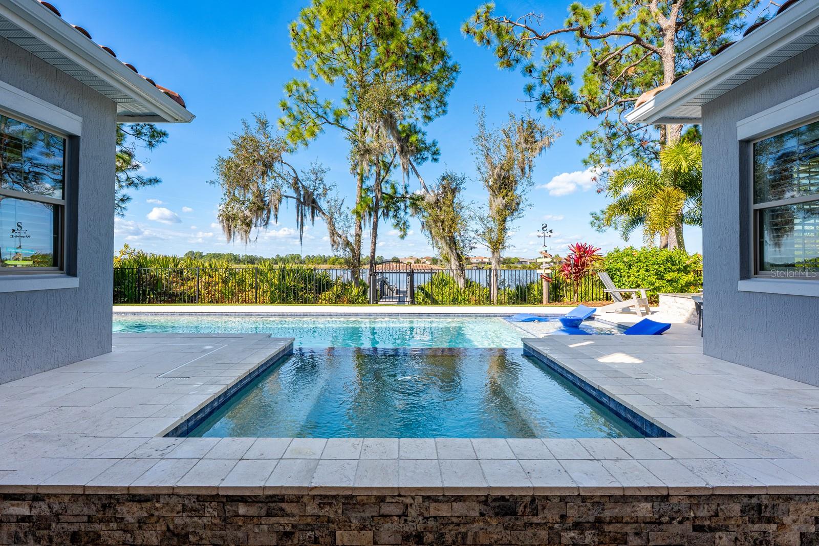 AVALON COVE - Residential