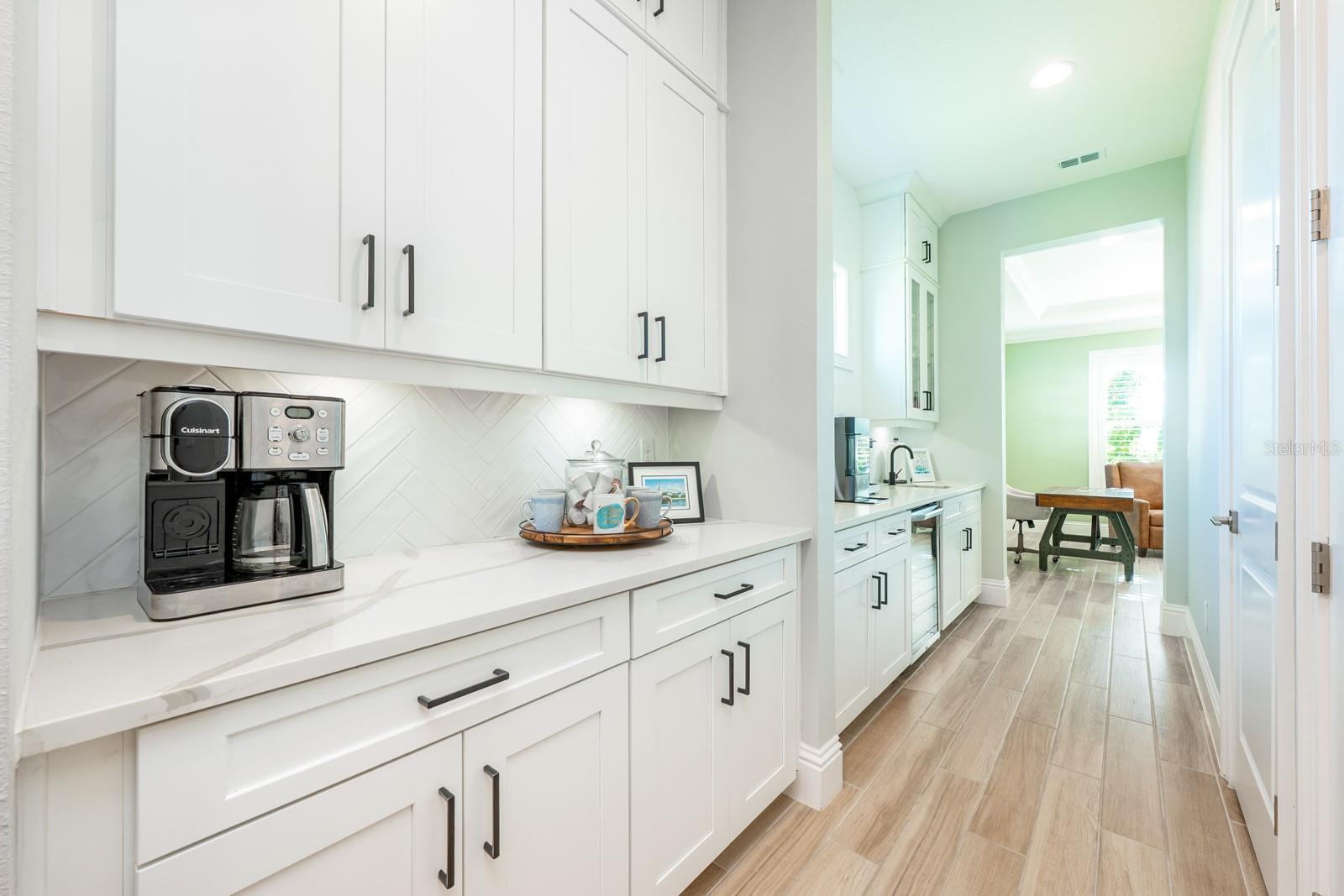 AVALON COVE - Residential