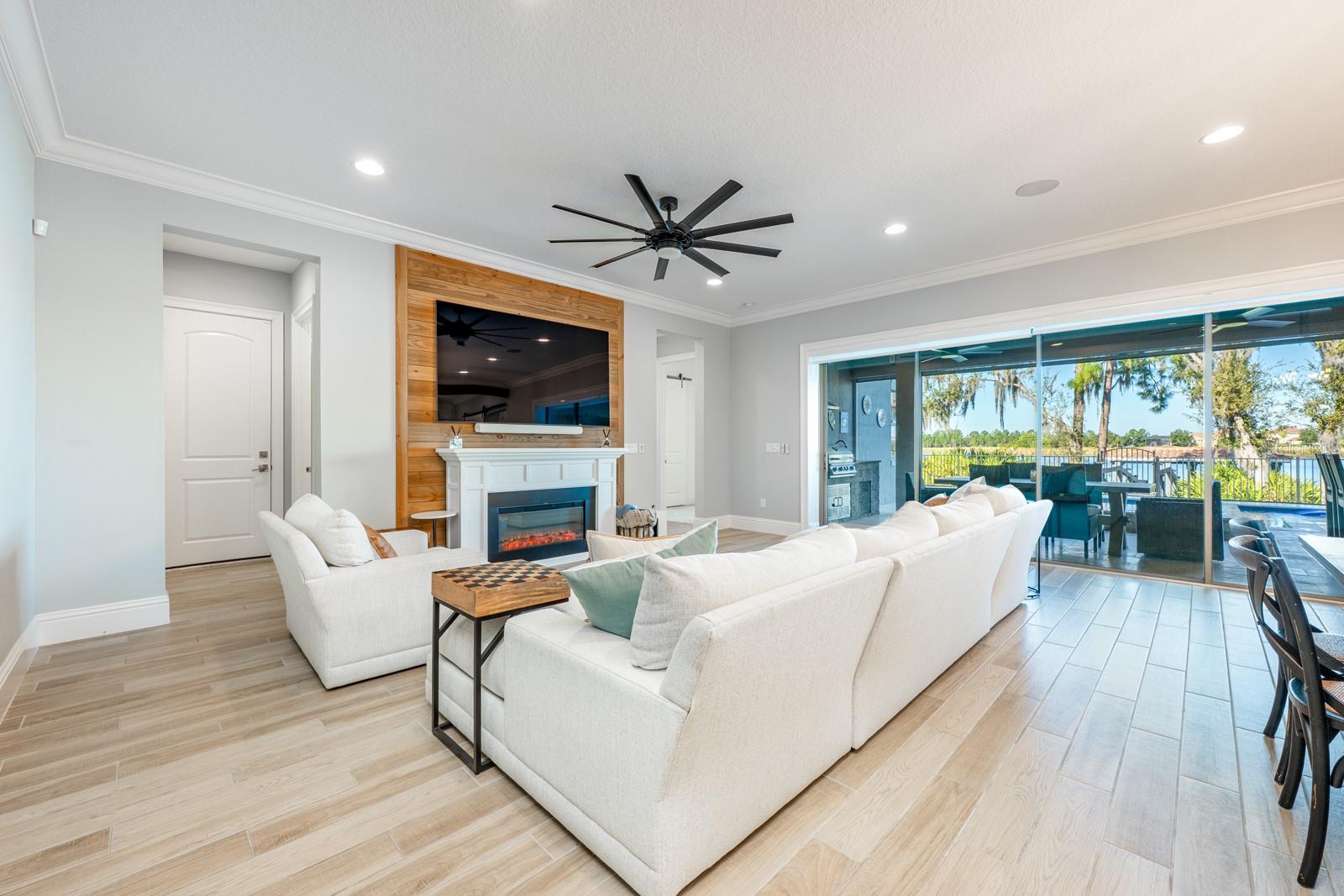 AVALON COVE - Residential