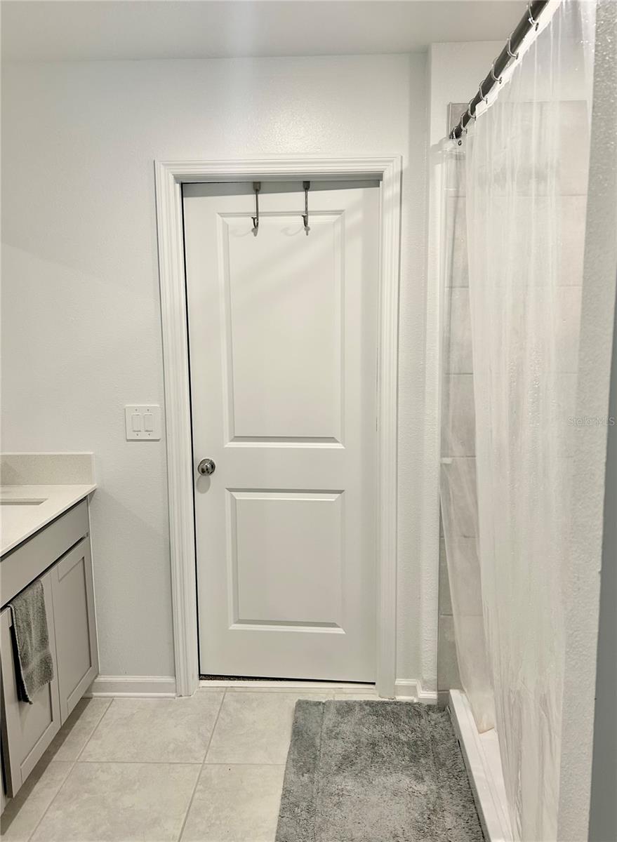 PEACE CRK RESERVE - Residential Lease