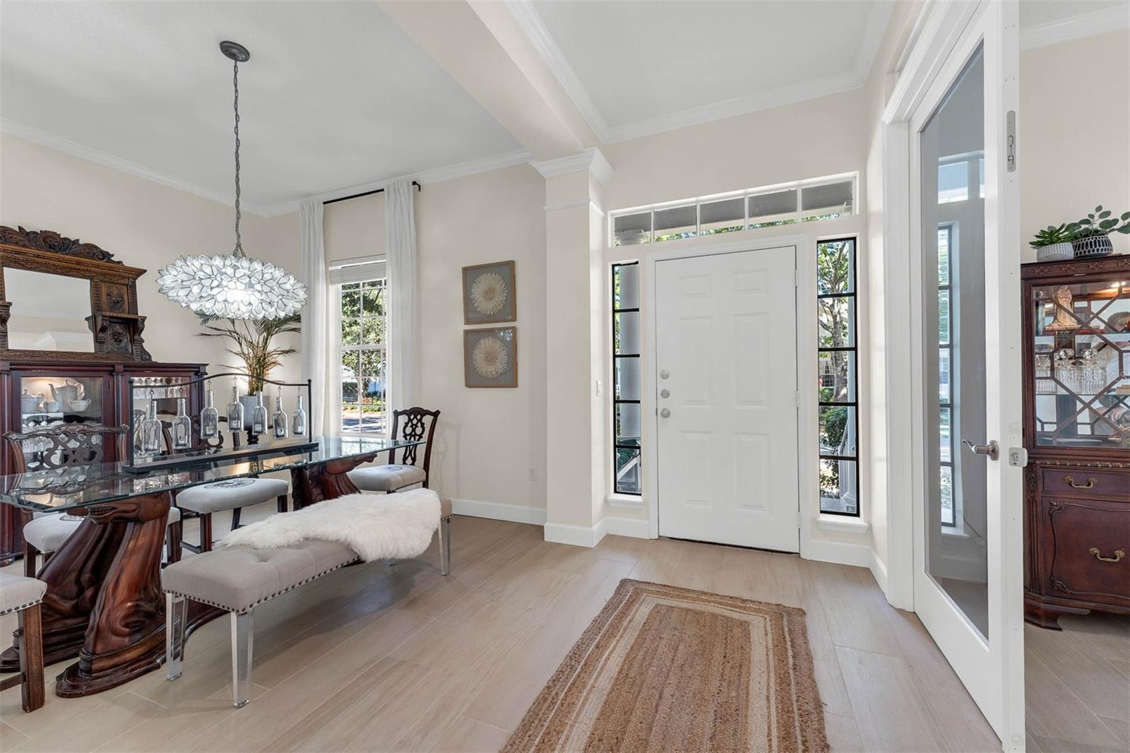 718 HONEYSUCKLE AVENUE