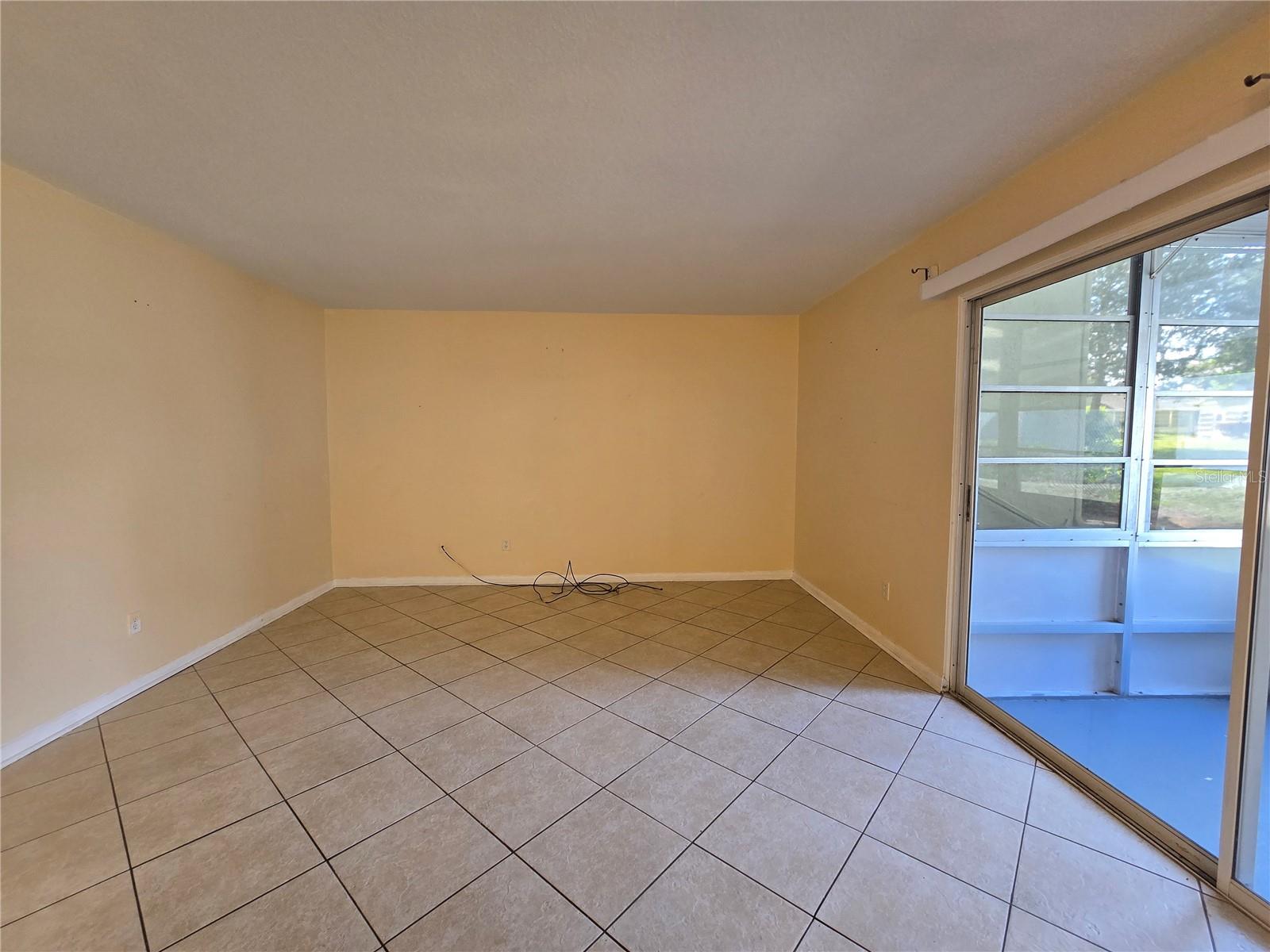 561 FAIRWAYS CIRCLE A