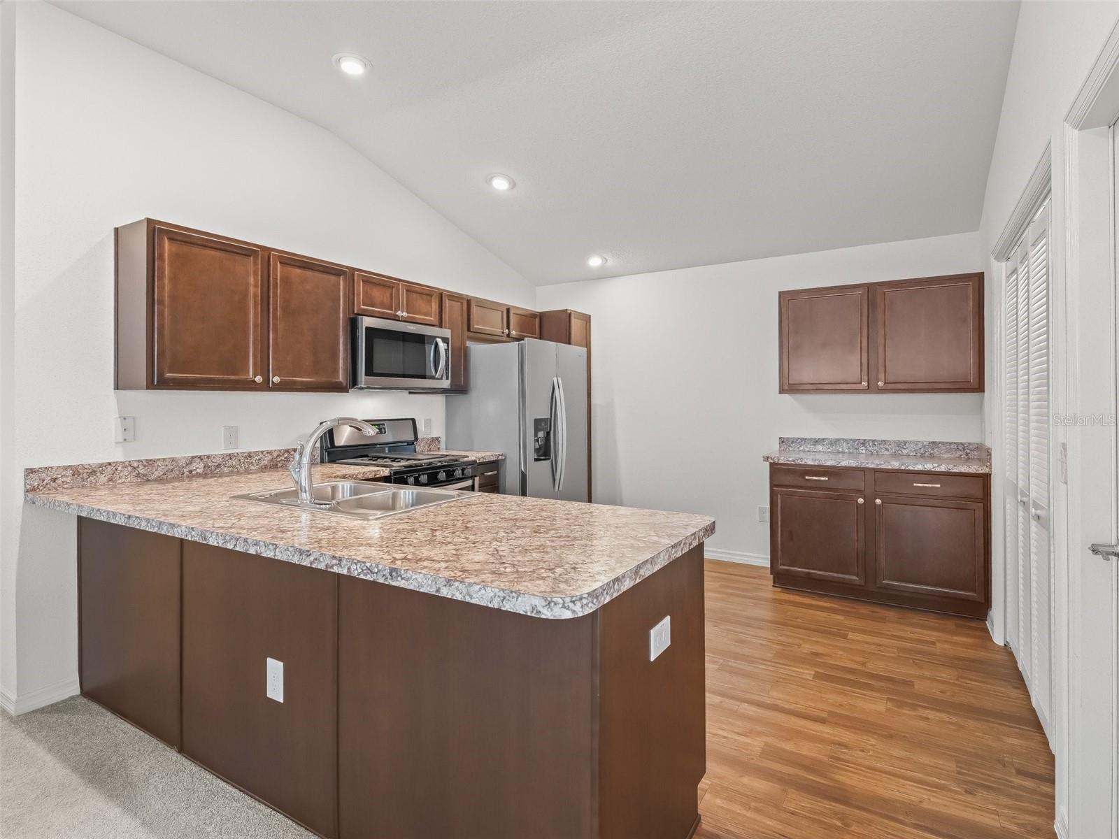 VILLAGE/FENNEY SPARTINA VILLAS - Residential