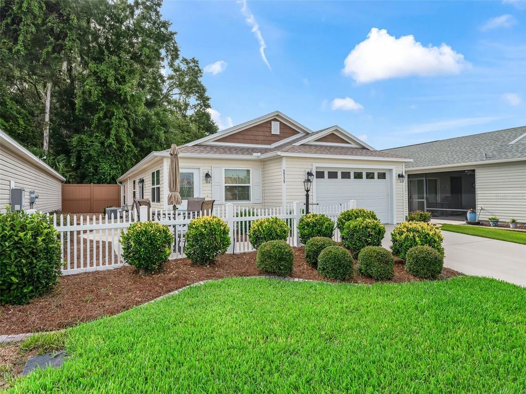 Photo of 5719 Spartina Terrace, The Villages, FL 32163 (MLS # G5109910)