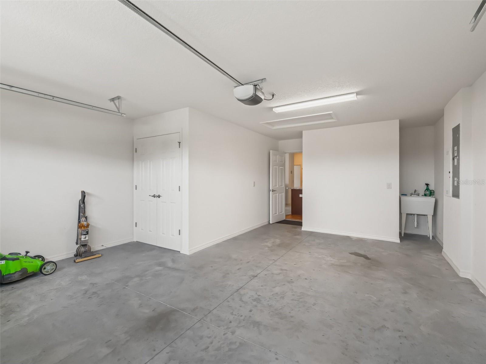 VILLAGE/FENNEY SPARTINA VILLAS - Residential