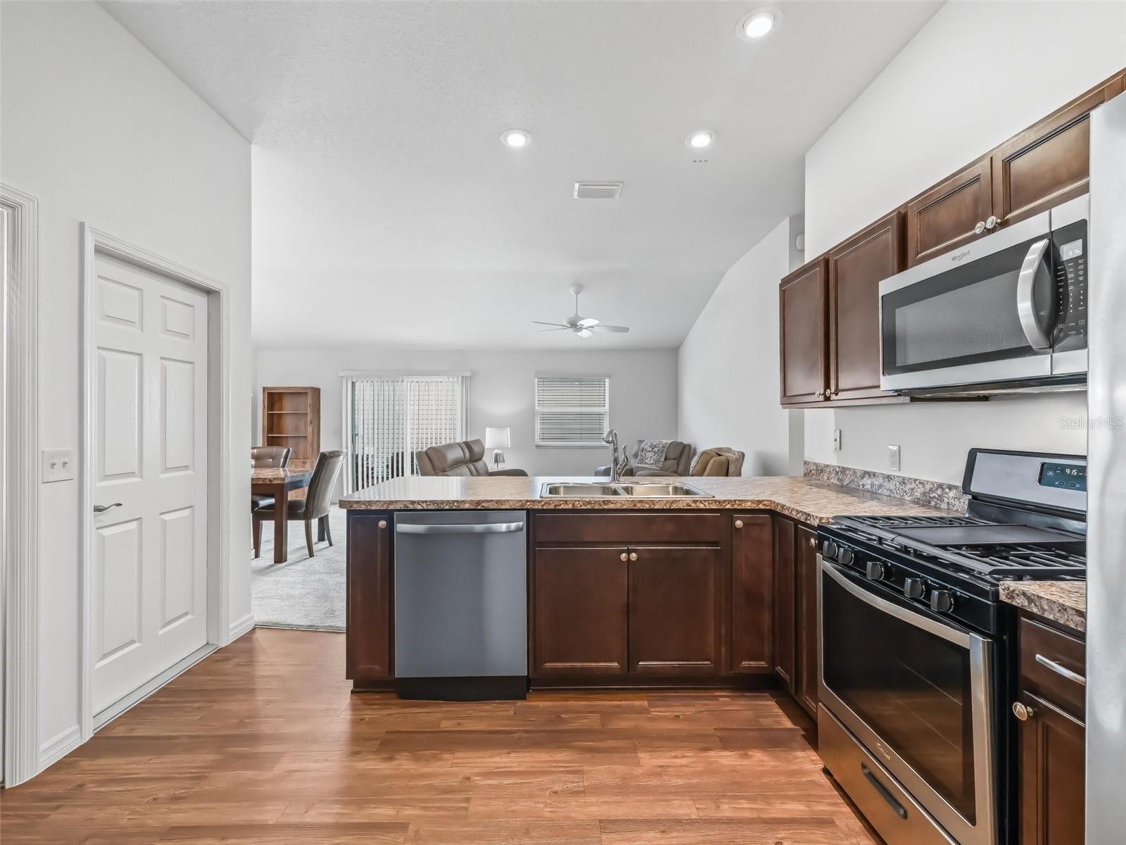 VILLAGE/FENNEY SPARTINA VILLAS - Residential