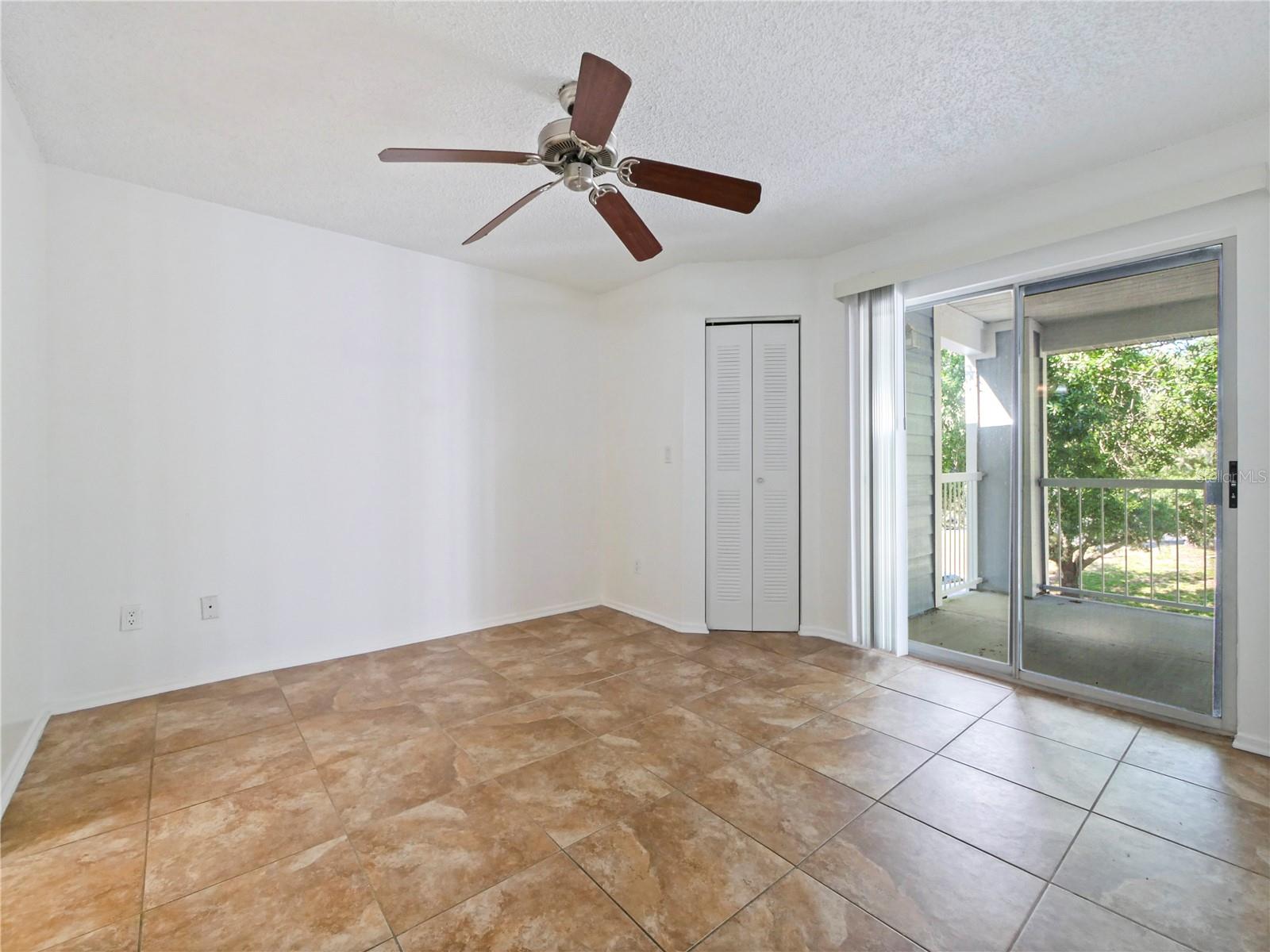 2569 GRASSY POINT DRIVE 309