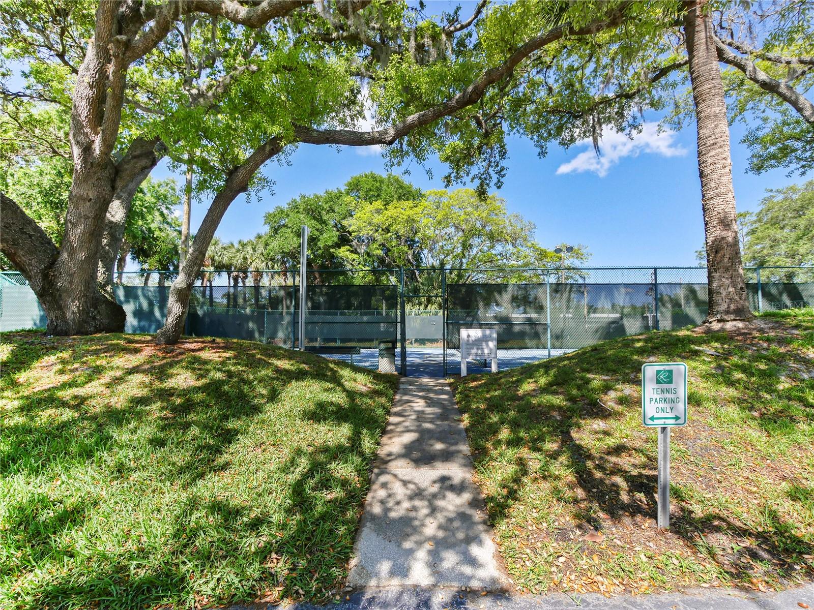 REGENCY PARK AT LAKE MARY A CONDO - Residential