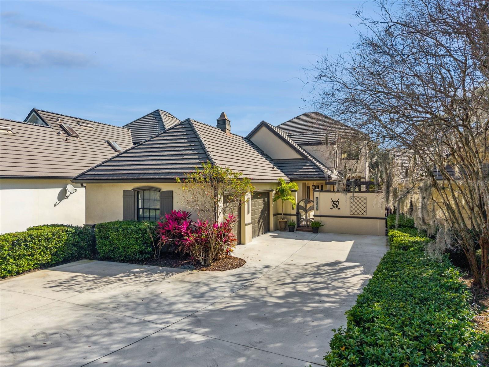 9624 BRYANSTON DRIVE