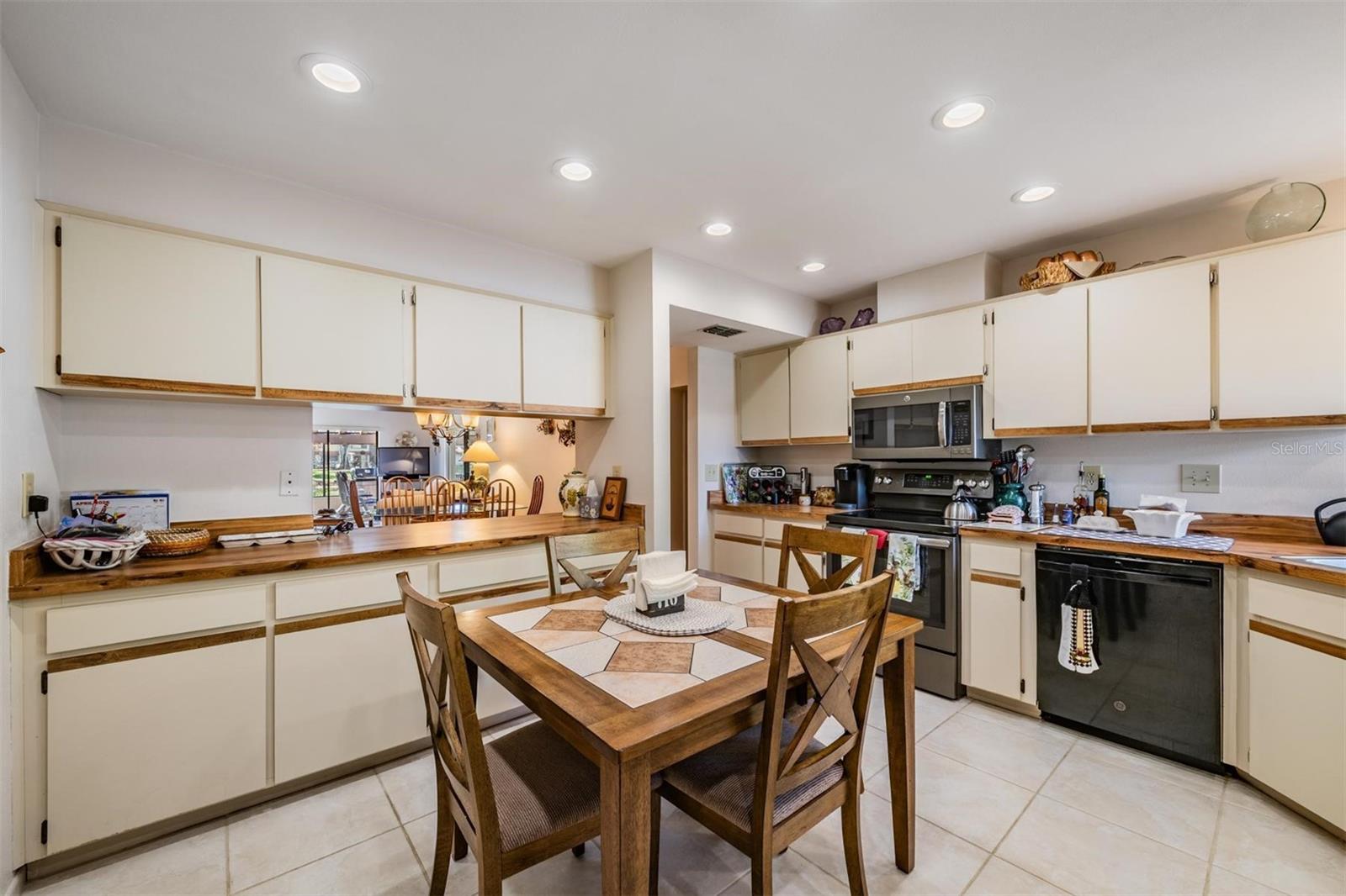 TARPON WOODS CONDO - Residential