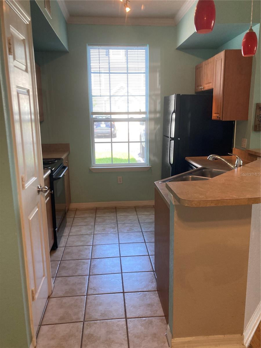 ADMIRALS WALK - Residential Lease