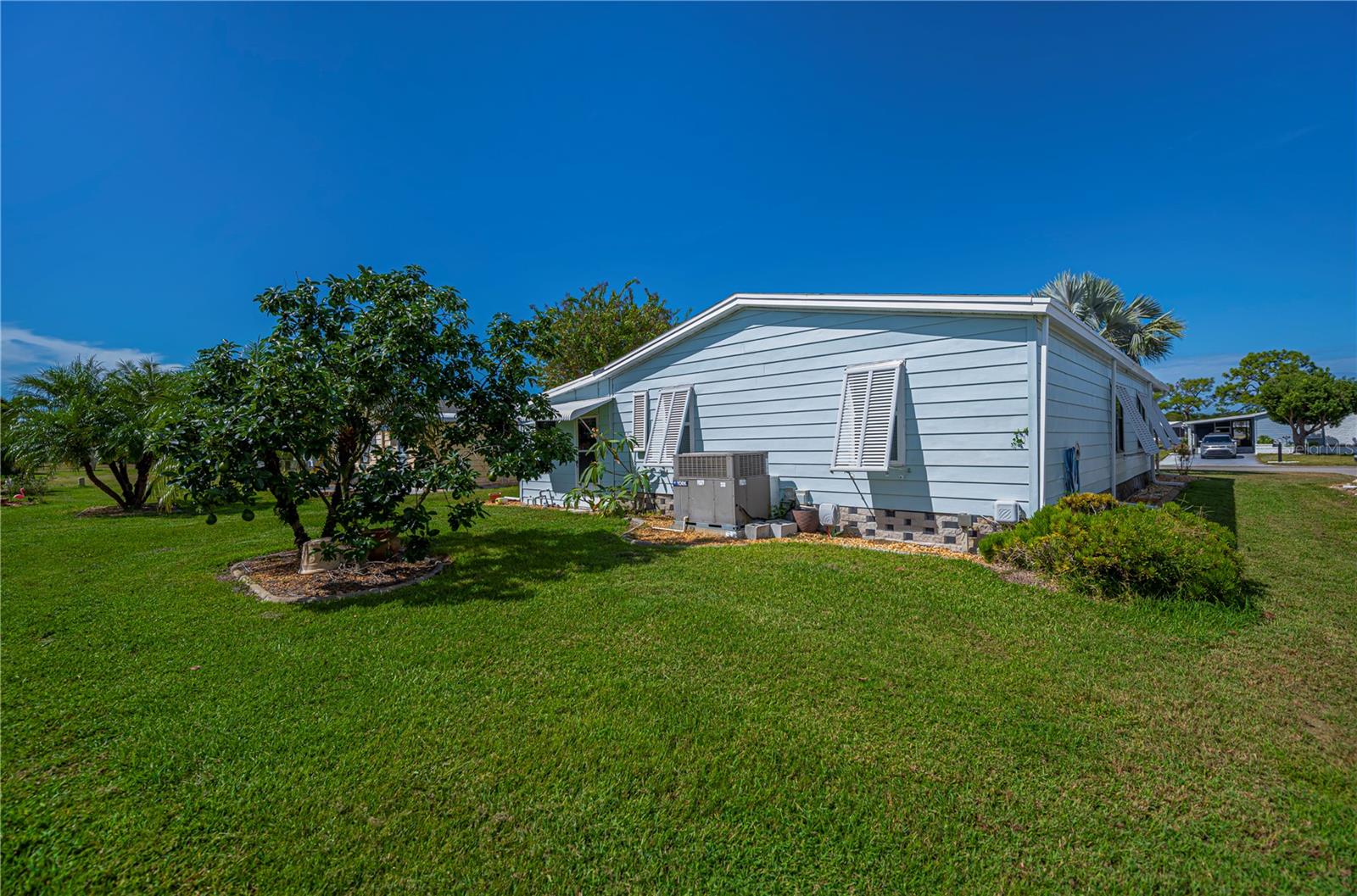 TANGERINE WOODS - Residential