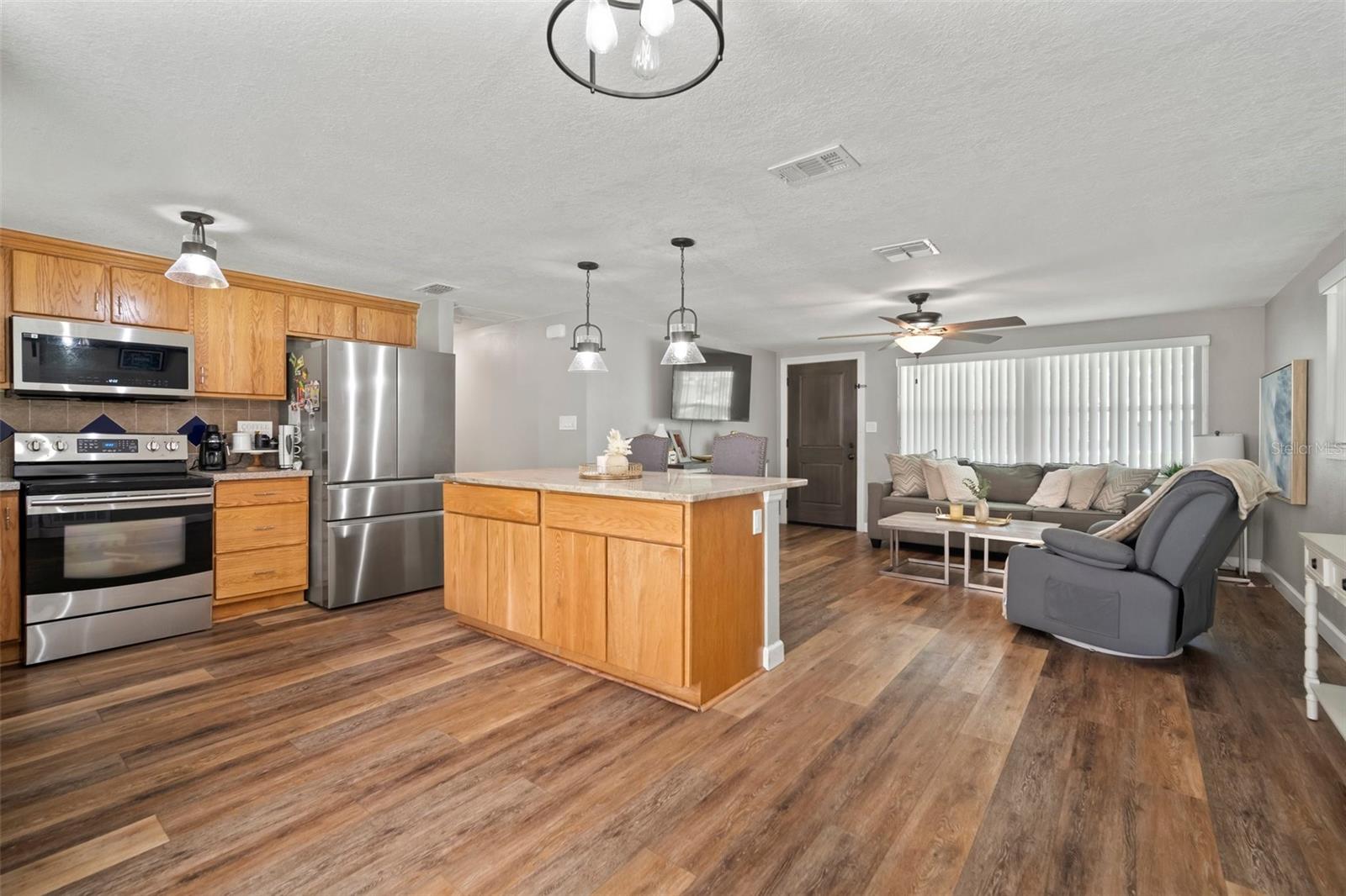 903 DIXIE MAID LANE
