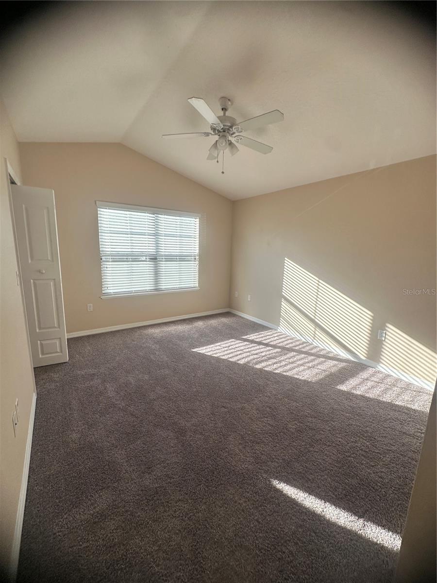 WINDSOR LAKE TWNHMS EAST - Residential