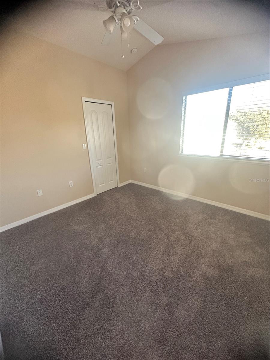 WINDSOR LAKE TWNHMS EAST - Residential