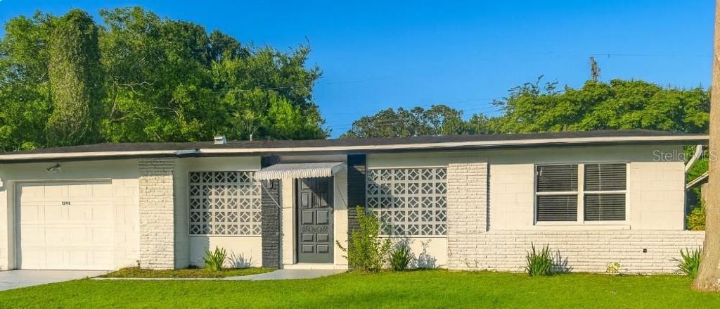 Photo of 1393 Sunland Road, Daytona Beach, FL 32114 (MLS # O6351191)